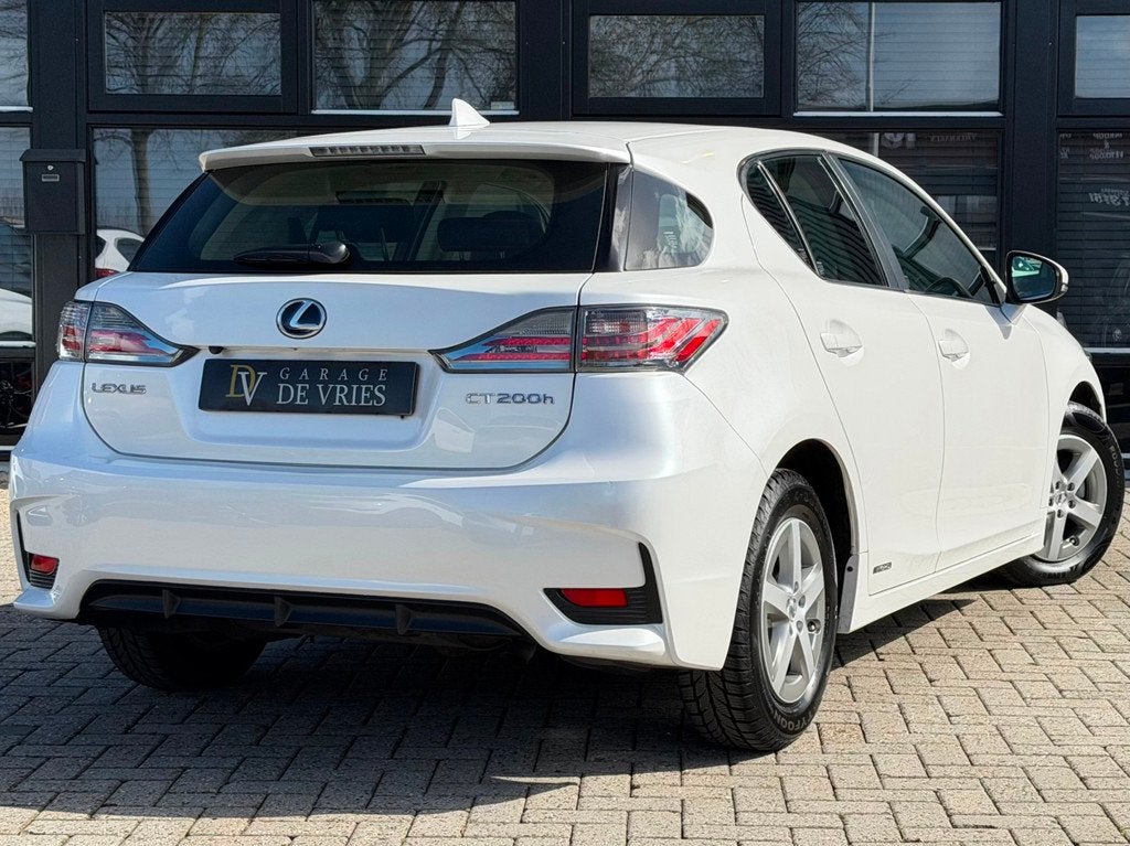 Lexus CT 200h Luxury Line Parelmoerwit Orig NL NAP Garantie, Auto's, Lexus, 136 pk, Gebruikt, Zwart, 4 cilinders