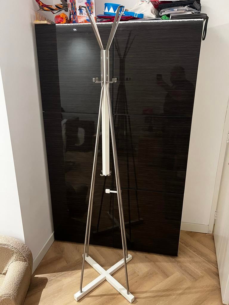 !! ZGAN Ikea Tsujig design kapstok - Modern en functioneel, Ophalen, Gebruikt, Metaal, Staande kapstok
