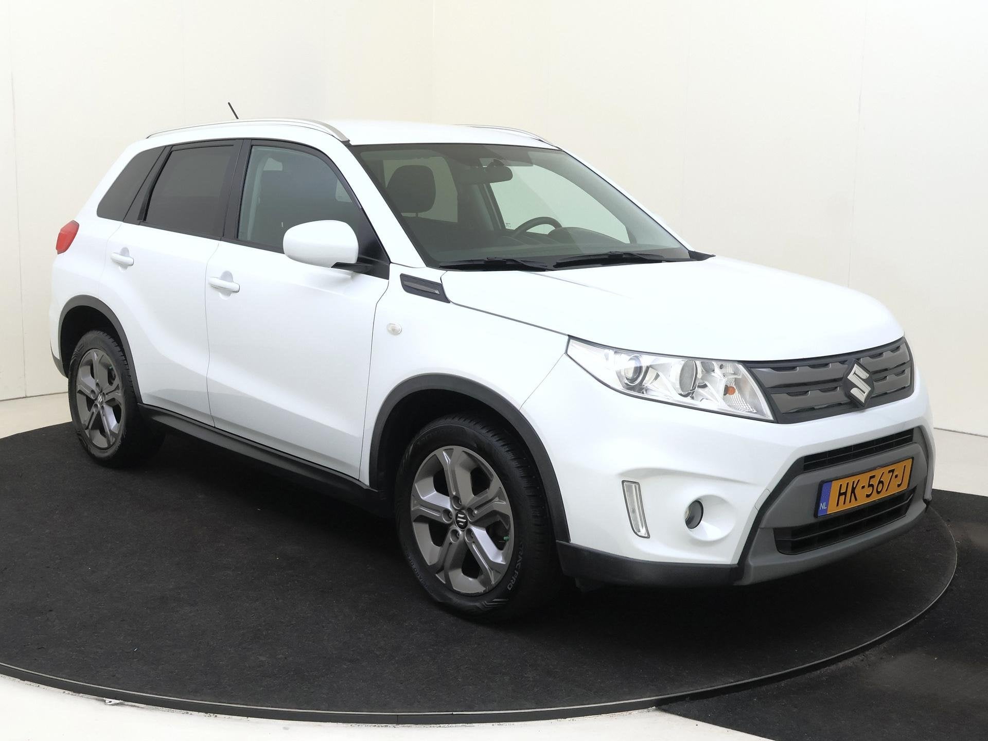 Suzuki Vitara 1.6 Exclusive | airco automatisch | Trekhaak |, Auto's, Suzuki, Stof, Gebruikt, Euro 6, 4 cilinders
