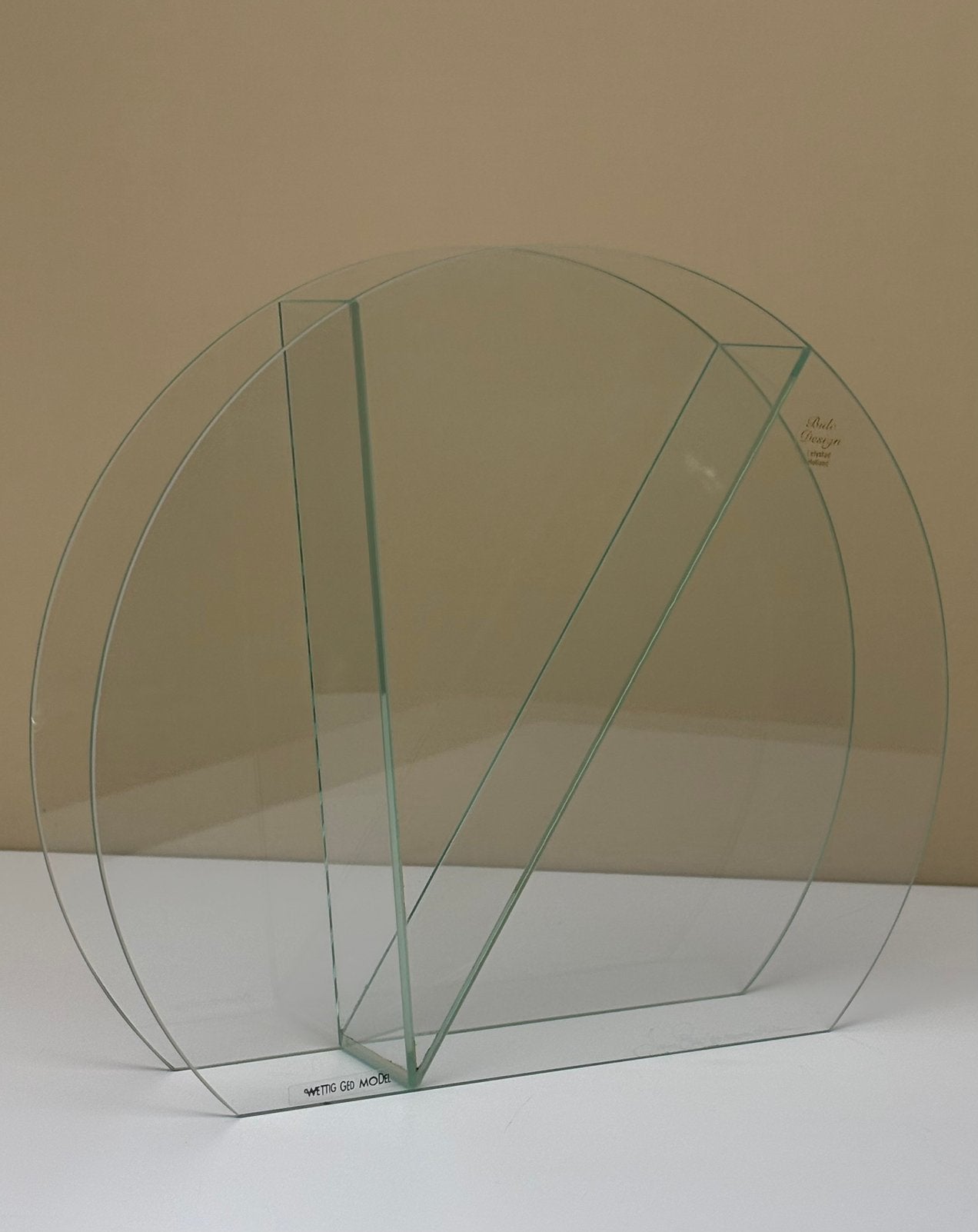 Vintage Dutch design glazen eighties V-vaas Ivan Bulo, Ophalen, Bulo, Handgemaakt, .