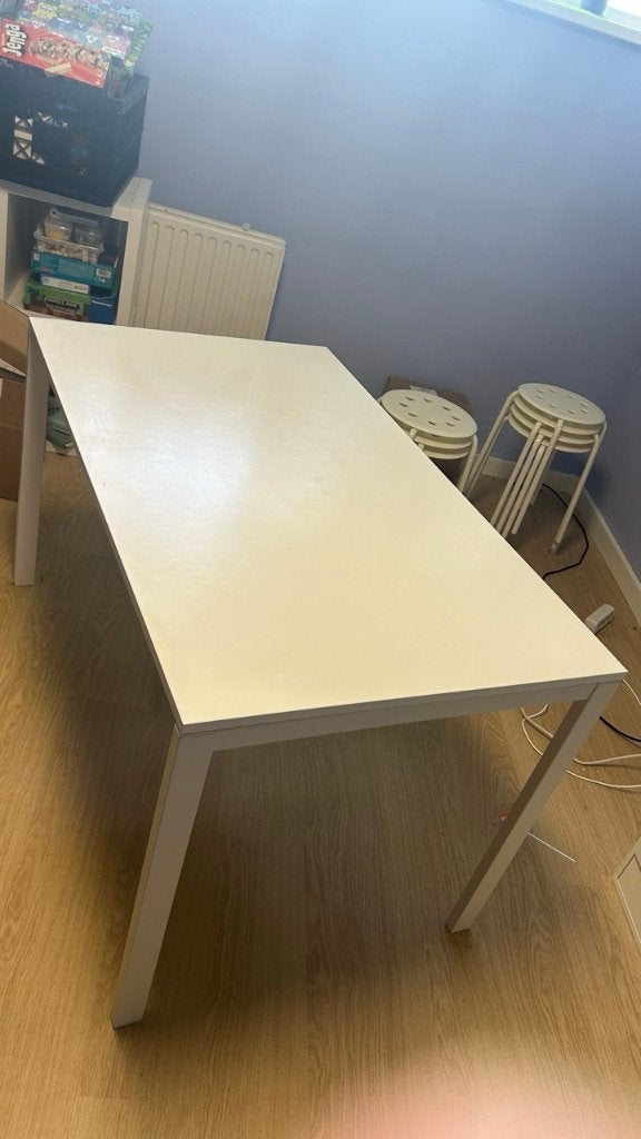 Ikea melltorp tafel (2x), 100 tot 150 cm, 50 tot 100 cm, Zo goed als nieuw, Wit blad met witte metalen poten