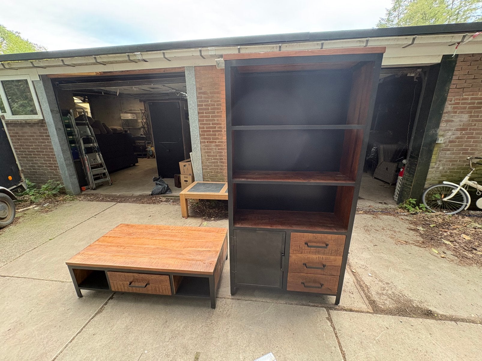 Industriële Kast en salontafel van mangohout met metaal, ., Ophalen of Verzenden, Zo goed als nieuw, .