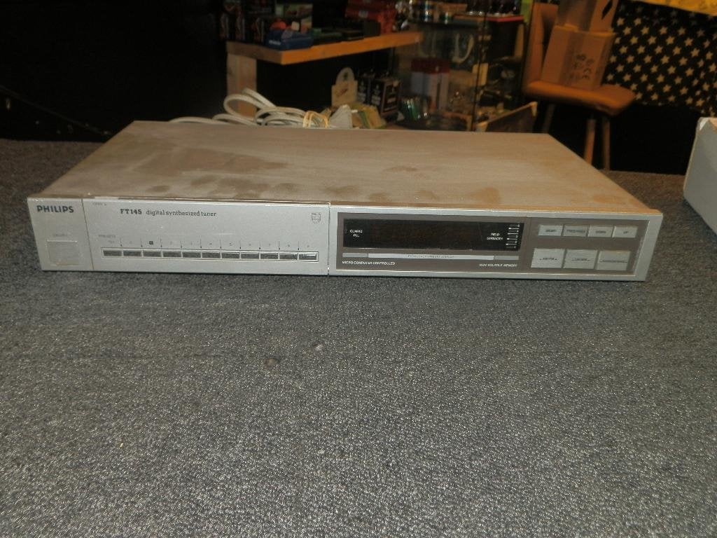 Philips FT145 digital synthesized tuner, Audio, Tv en Foto, Ophalen of Verzenden, Gebruikt