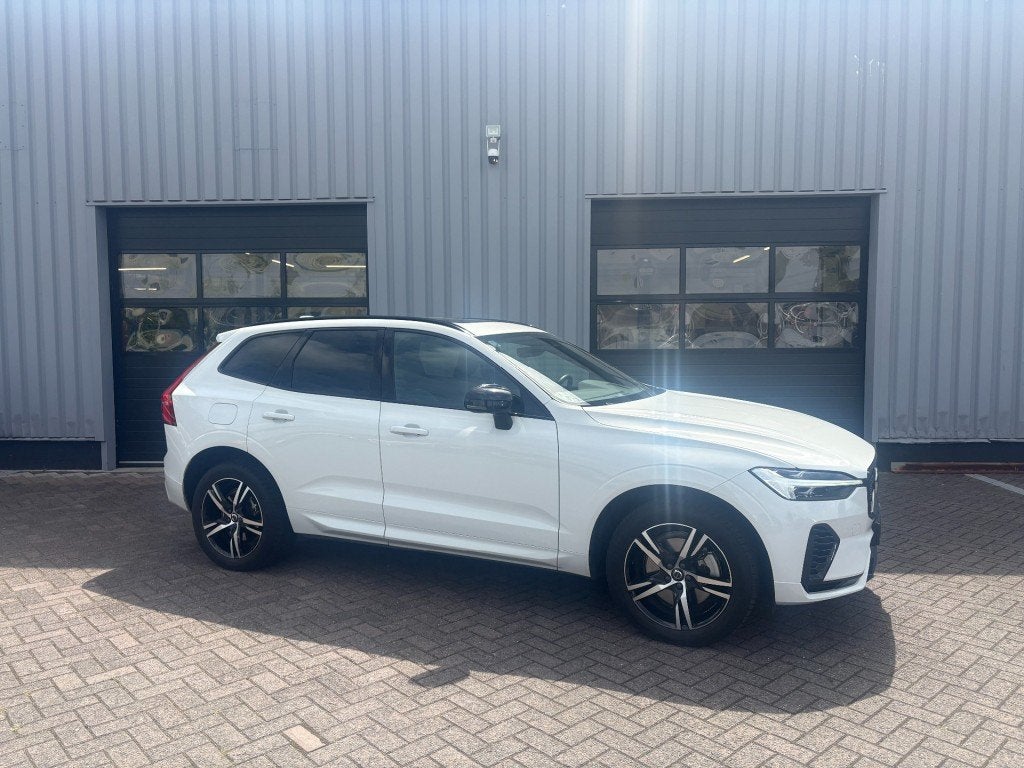 Volvo XC60 2.0 T6 AWD R-design Trekhaak I Facelift I All-in, Auto's, Volvo, Gebruikt, Wit, Plug-in hybride, XC60