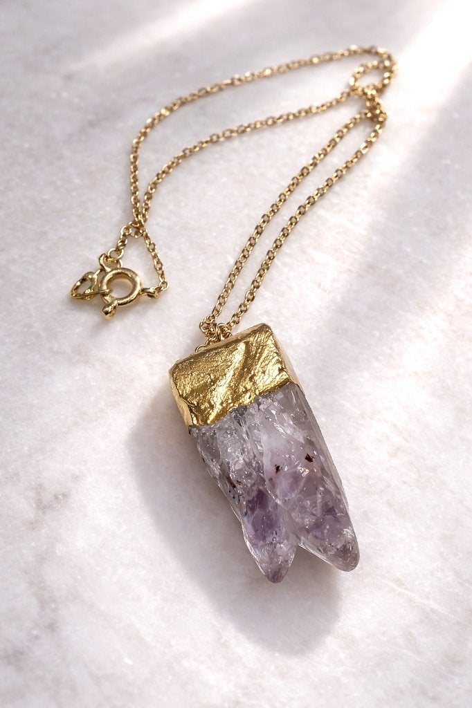 Ketting edelsteen hanger ruwe amethist goud, Met edelsteen, Paars, Nieuw, Ophalen of Verzenden