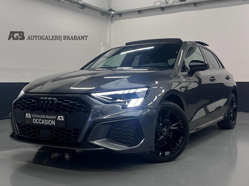 Audi A3 Sportback 35 TFSI S edition Pano/Carplay/Matrix, Auto's, Zwart, 4 cilinders, 150 pk, Origineel Nederlands