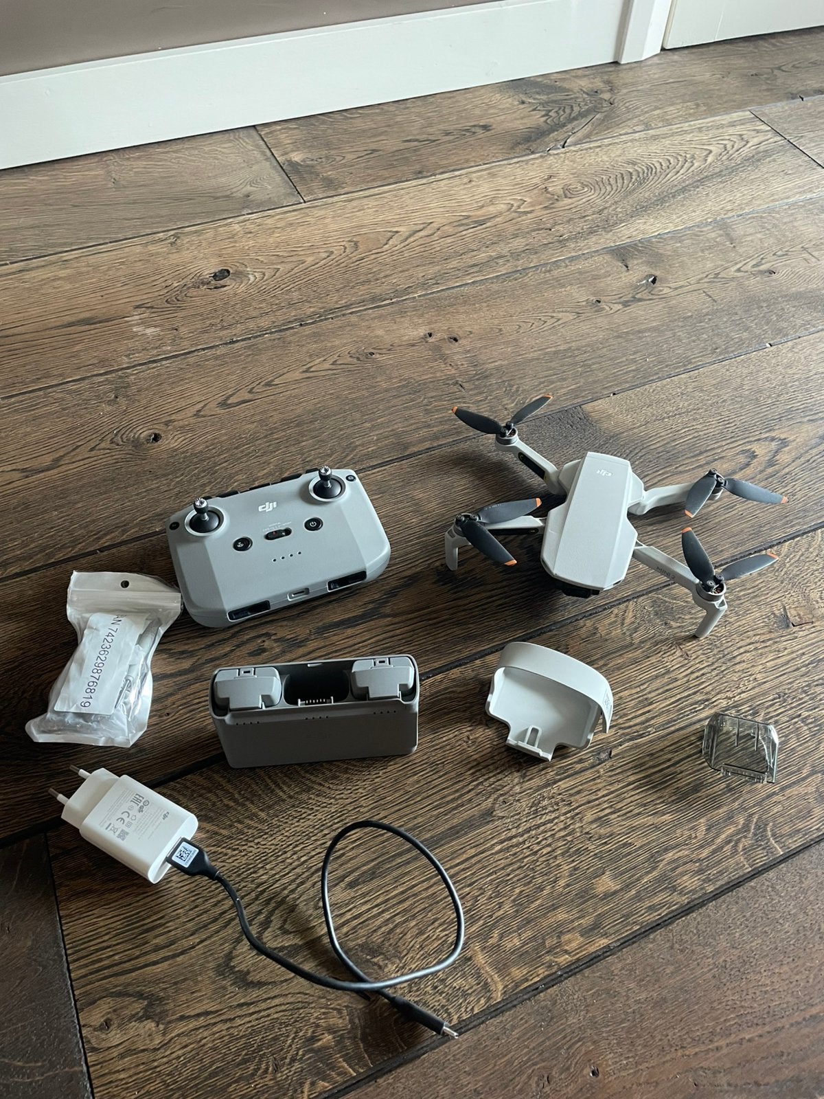 DJI mini 2 fly more combo te koop!, Ophalen of Verzenden, Zo goed als nieuw
