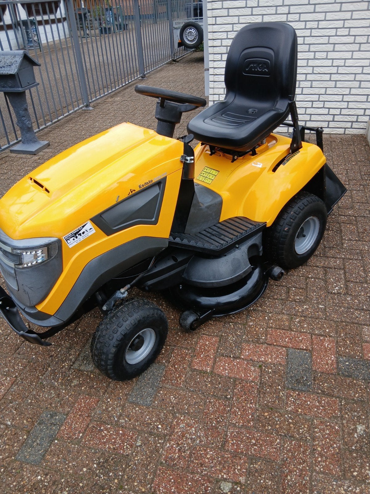 Stiga Estage 6102 HW bj.2015 308 uur 22 HP INRUIL MOGELIJK, Ophalen, Elektrische starter, 90 tot 120 cm, Stiga zitmaaier