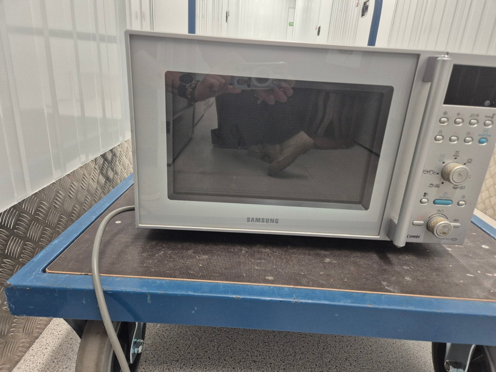 combi magnetron, Ophalen, Zo goed als nieuw