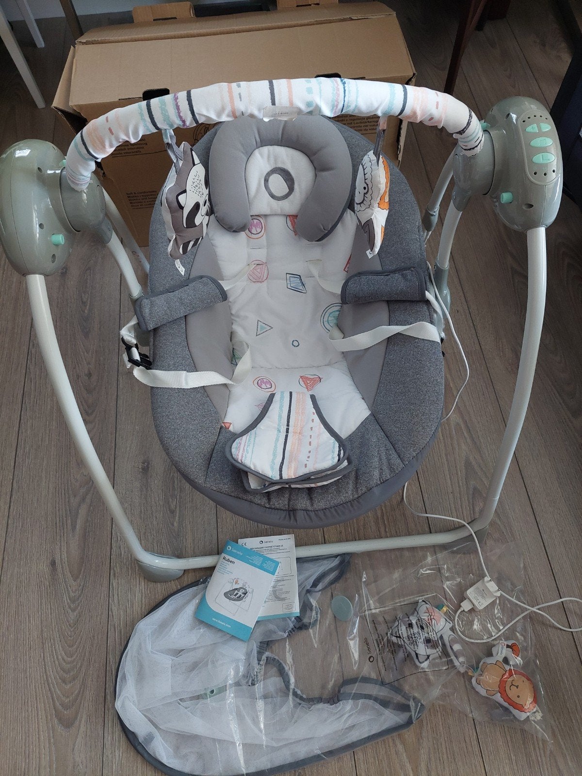 Lionelo Ruben Babyswing, elektrische swingstoel, Ophalen, Zo goed als nieuw