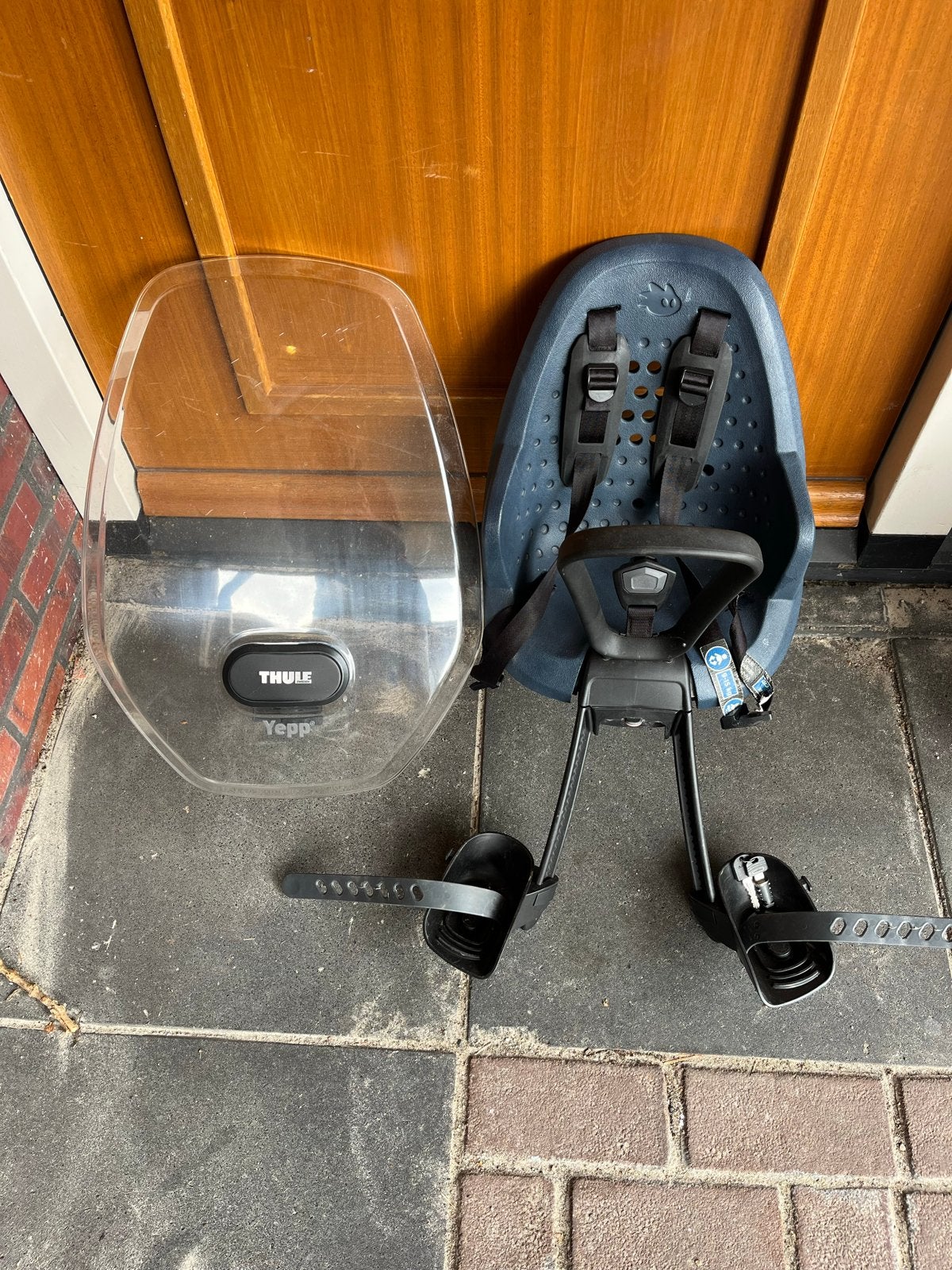 Yepp fietsstoeltje voor met windscherm, Ophalen, Gebruikt, Voetsteuntjes, Voorzitje