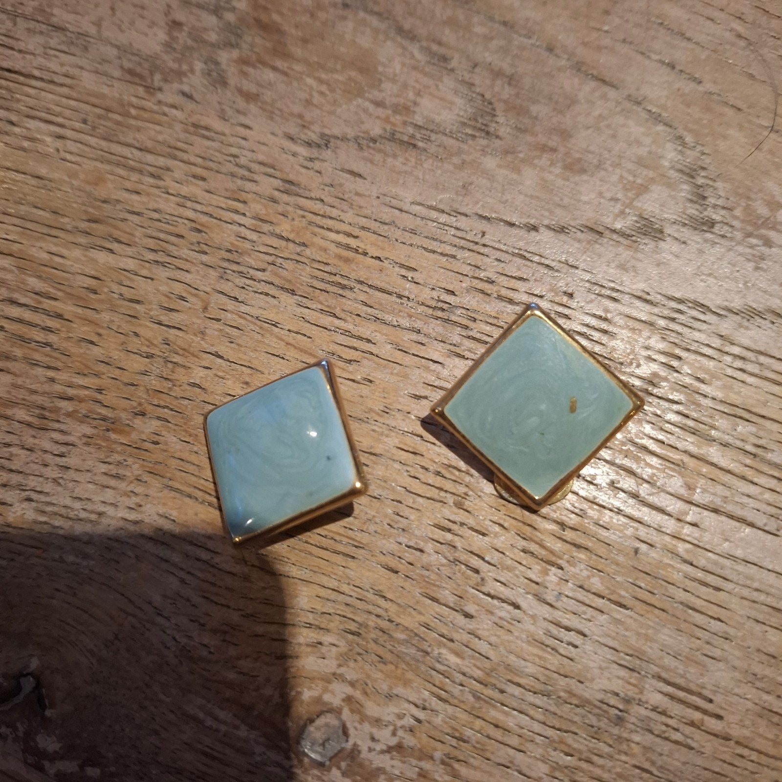 Vintage Oorbellen Clips - Vierkant Mintgroen Goudkleurig, Sieraden, Tassen en Uiterlijk, Oorbellen, Verzenden
