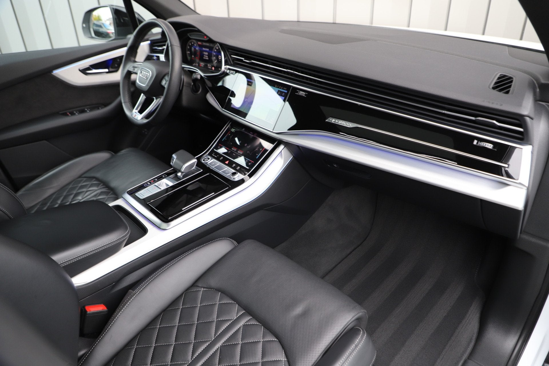 Audi Q7 55 TFSI e quattro Pro Line Plus | 381PK | S-Stoelen, Auto's, Gebruikt, 2995 cc, Wit, Bedrijf