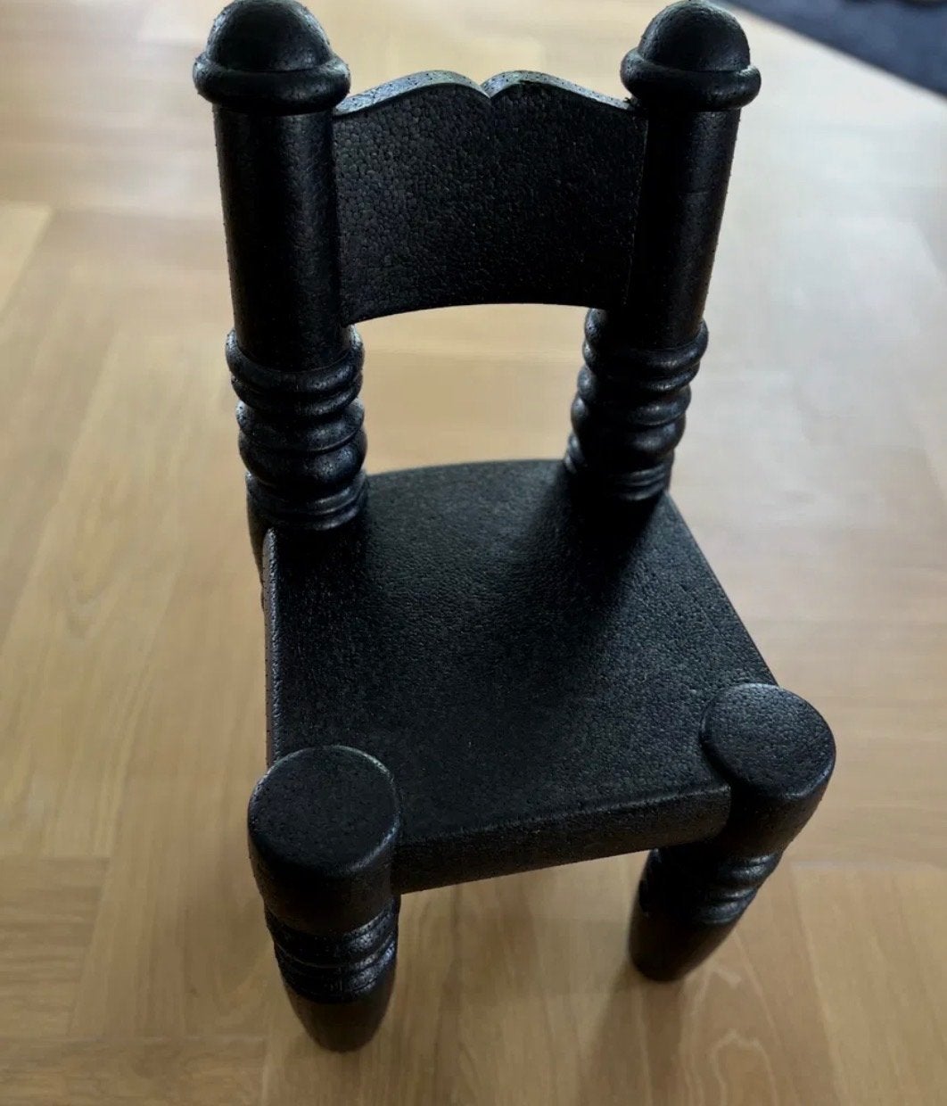 Moooi Marcel Wanders kindertafel met twee stoeltjes, Ophalen, Kunststof, Twee, Zwart