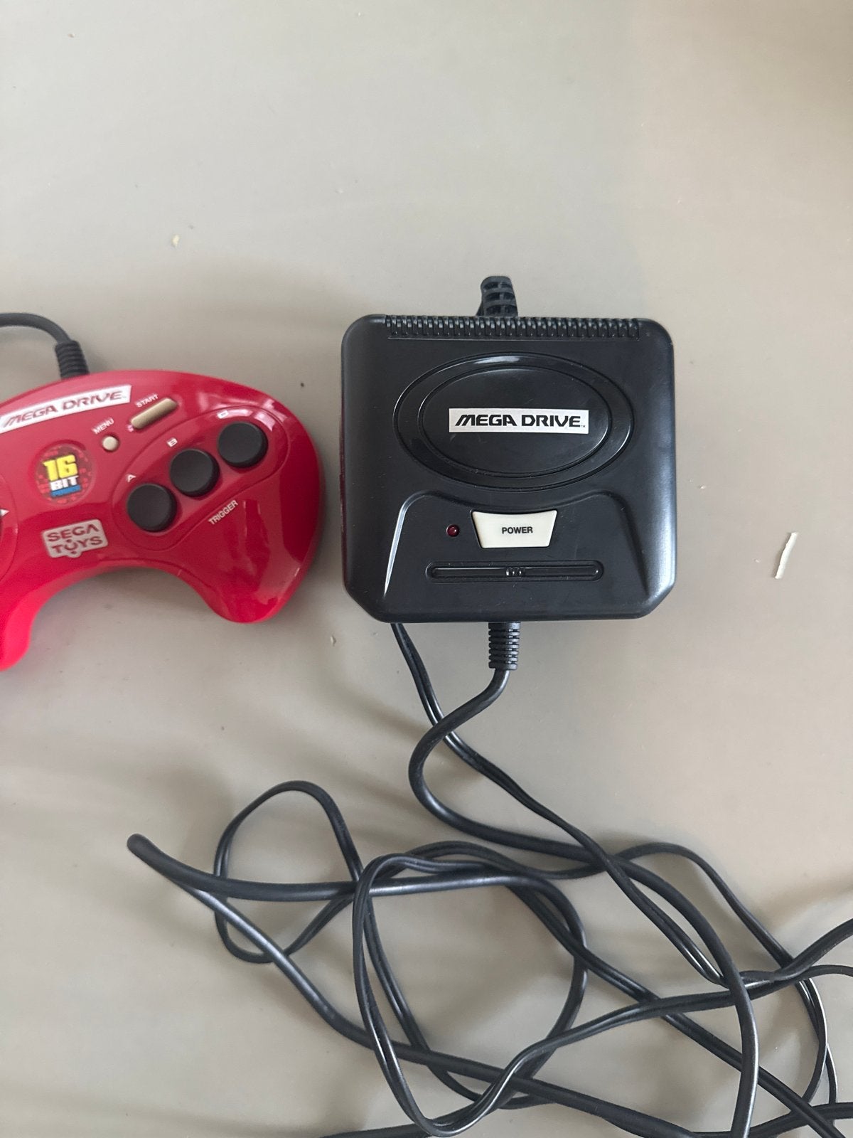 Imitatie Sega Megadrive (mini 1) met 42 games, Spelcomputers en Games, Mega Drive, Ophalen of Verzenden, Met 1 controller, Gebruikt