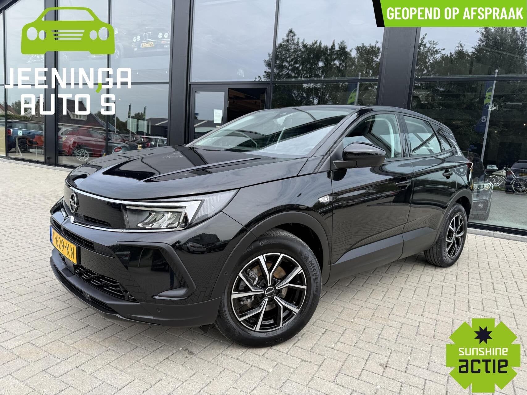 Opel Grandland 1.2 Turbo Level 2|PDC|AppleCarPlay|Clima|NAP, Auto's, Stof, Gebruikt, 1199 cc, Zwart