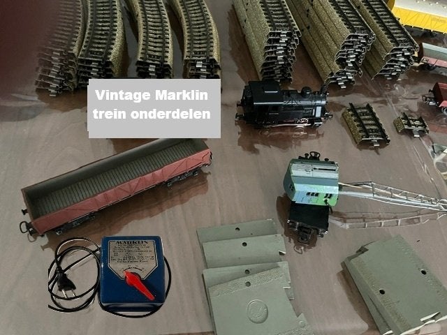 VINTAGE Marklin transformator, rails, wagons en locomotief, Wisselstroom, Ophalen of Verzenden, Analoog, Märklin