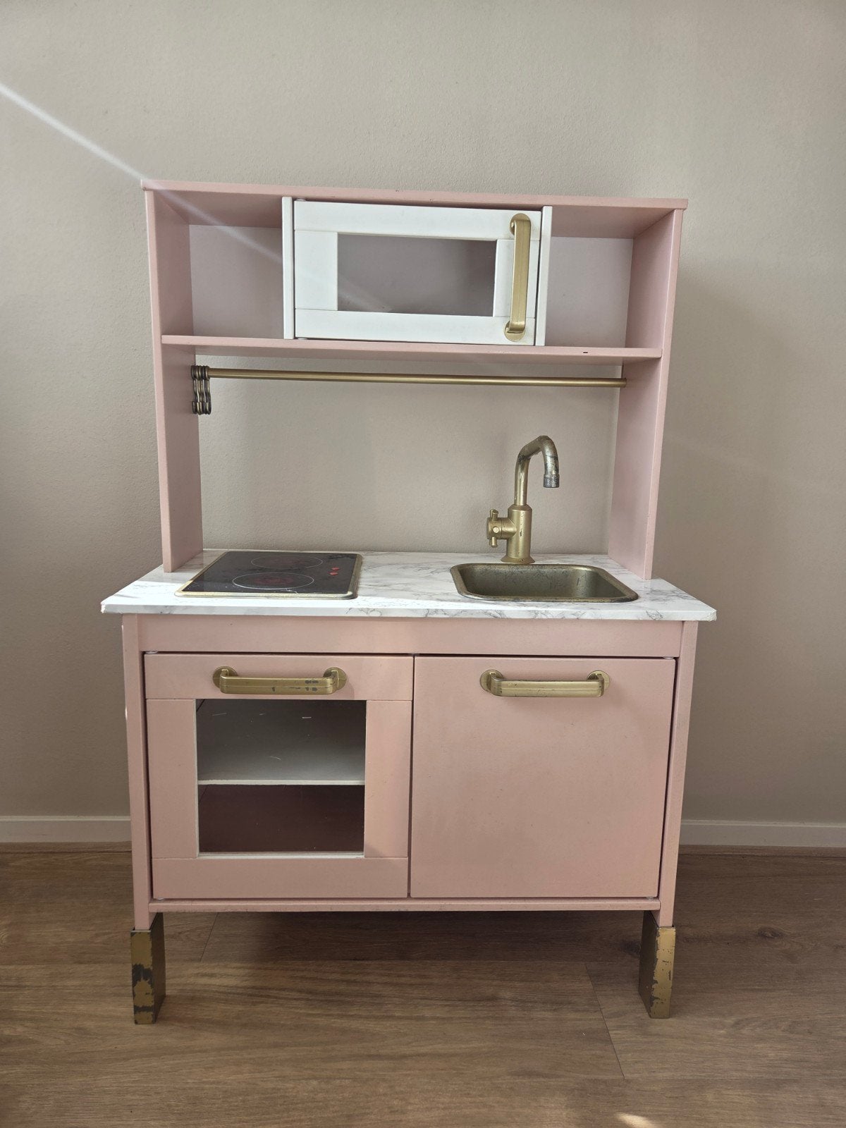 Roze gepimpte Ikea kinderkeuken met marmerlook en gouden det, Ophalen, Gebruikt, Knutselen