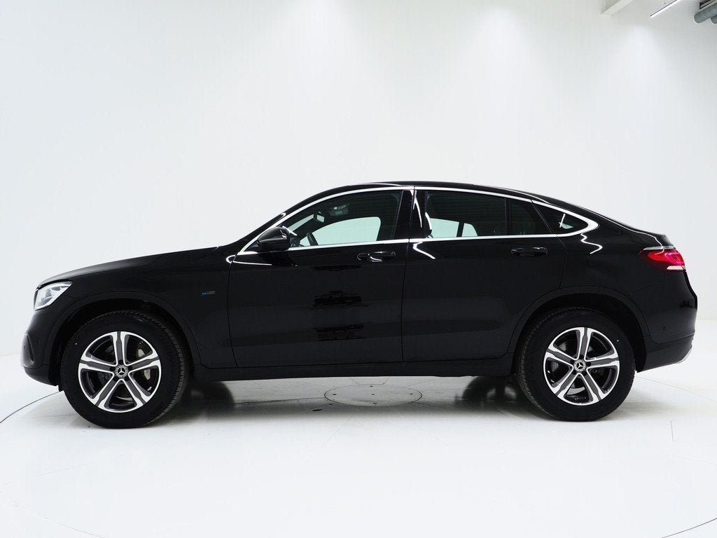Mercedes-Benz GLC Coupé 300e 4MATIC | Leder | Camera | Virt, Auto's, Automaat, 1940 kg, Automatische klimaatregeling, Gebruikt