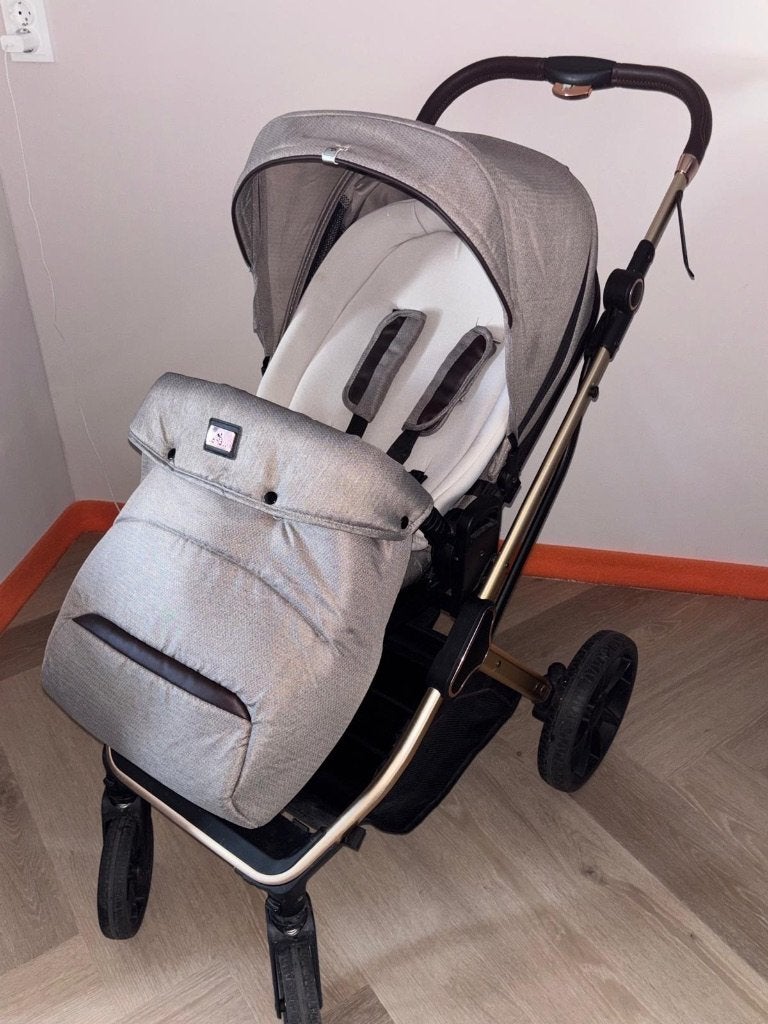 Lorelli 3 in 1 kinderwagen, Zo goed als nieuw, Combiwagen, Met reiswieg, Ophalen