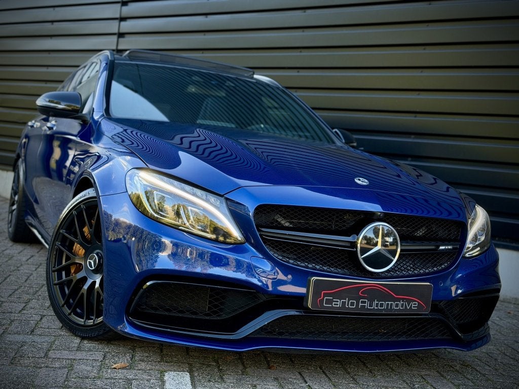 Mercedes-Benz C-Klasse Estate AMG 63 S PANO|SCHAAL|CERAMIC|H, Dealer onderhouden, Gebruikt, 1700 kg, Blauw