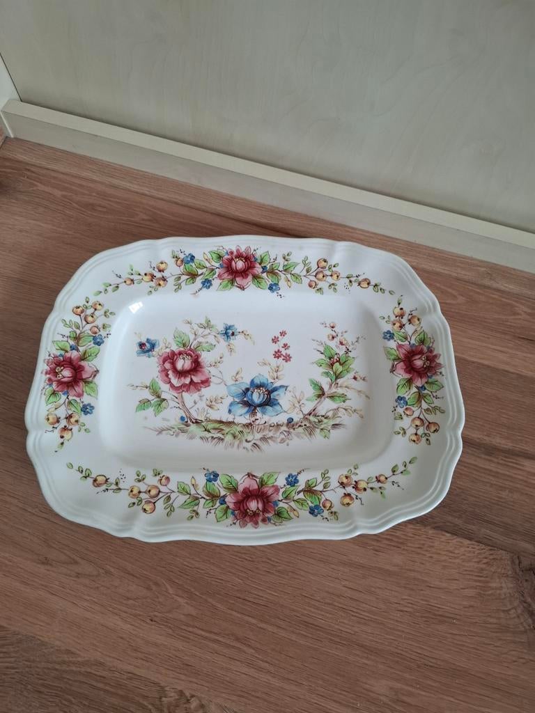 Oude Sarreguemines Schaal met Bloemenmotief, Antiek en Kunst, Antiek | Schalen, Ophalen of Verzenden