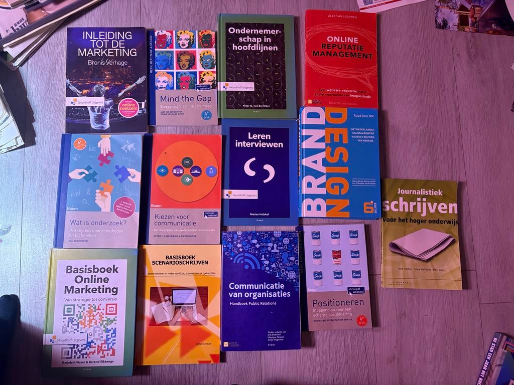 Diverse studieboeken: Marketing, Communicatie, Ondernemersch, Boeken, Studieboeken en Cursussen, Gelezen, HBO, Gamma, Ophalen of Verzenden