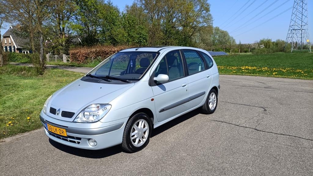 Renault Scénic 1.6 16V airco nieuwe apk, Stof, 1225 kg, 4 cilinders, Origineel Nederlands