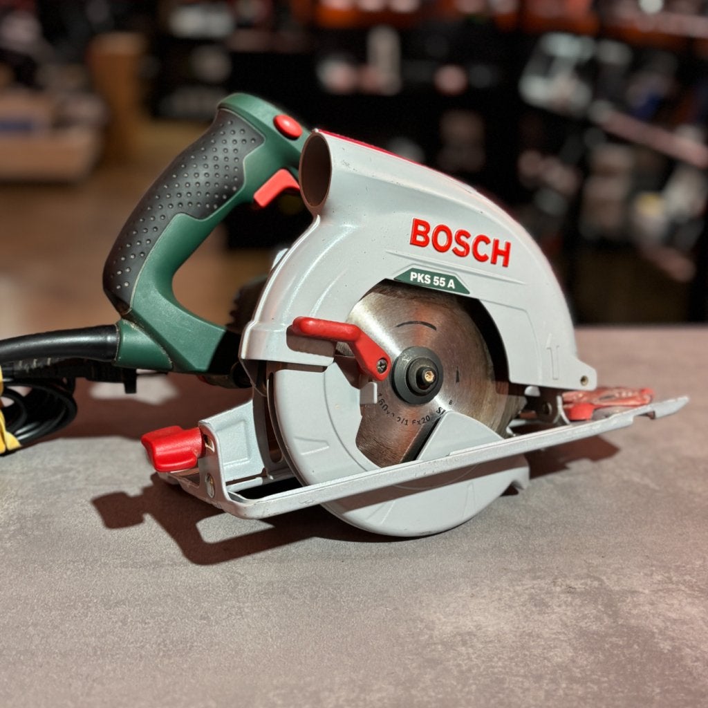 Bosch Circkelzaag PKS 55A | Nette staat, Doe-het-zelf en Verbouw, Gereedschap | Zaagmachines, Bosch, Zo goed als nieuw, Support@bosch.com