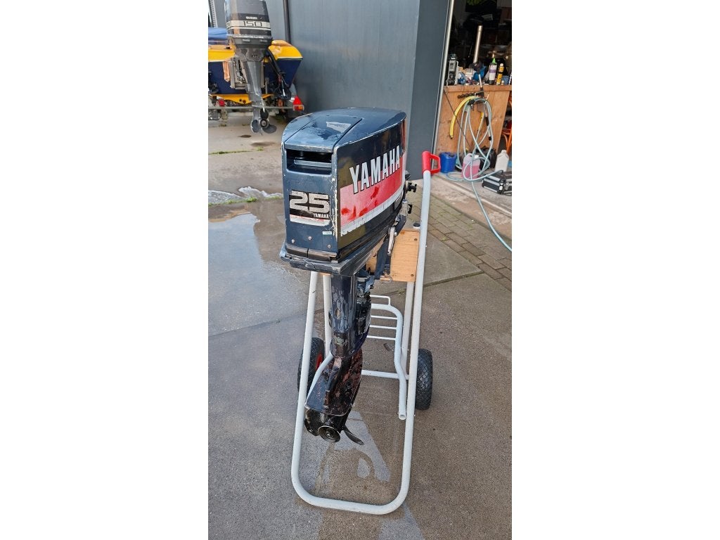 25PK Yamaha kortstaart elektrische start, Watersport en Boten, Gebruikt, Benzine