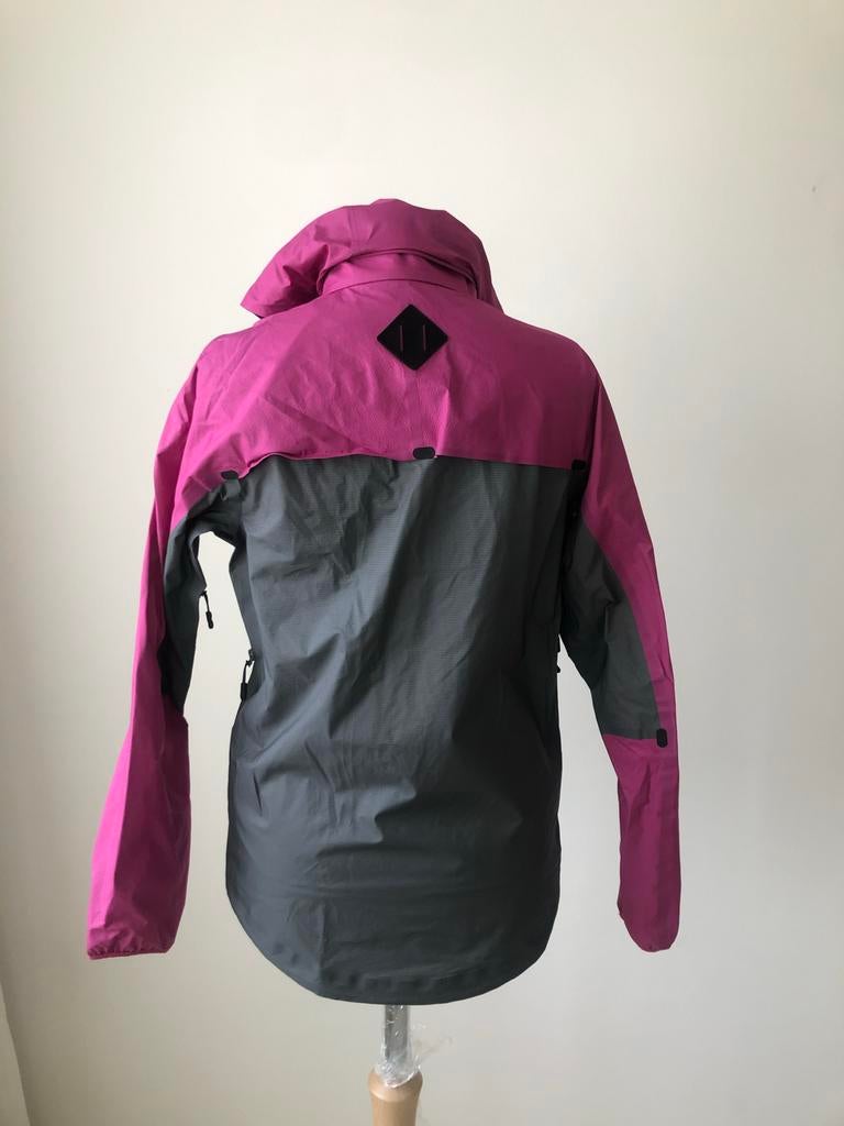 Nieuwe Nike regenjas, maat 36 (valt ruim), Ophalen of Verzenden, Nieuw, Regenjas, Dames