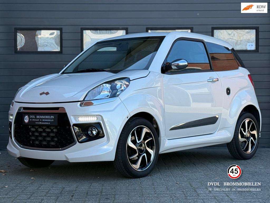 Ligier JS50L Club DCI Brommobiel 2016 1eig 11dkm NIEUWSTAAT, Gebruikt, DVDL Brommobielen, Staarten 32
5281PL  Boxtel, NL, Info@dvdlbrommobielen.nl