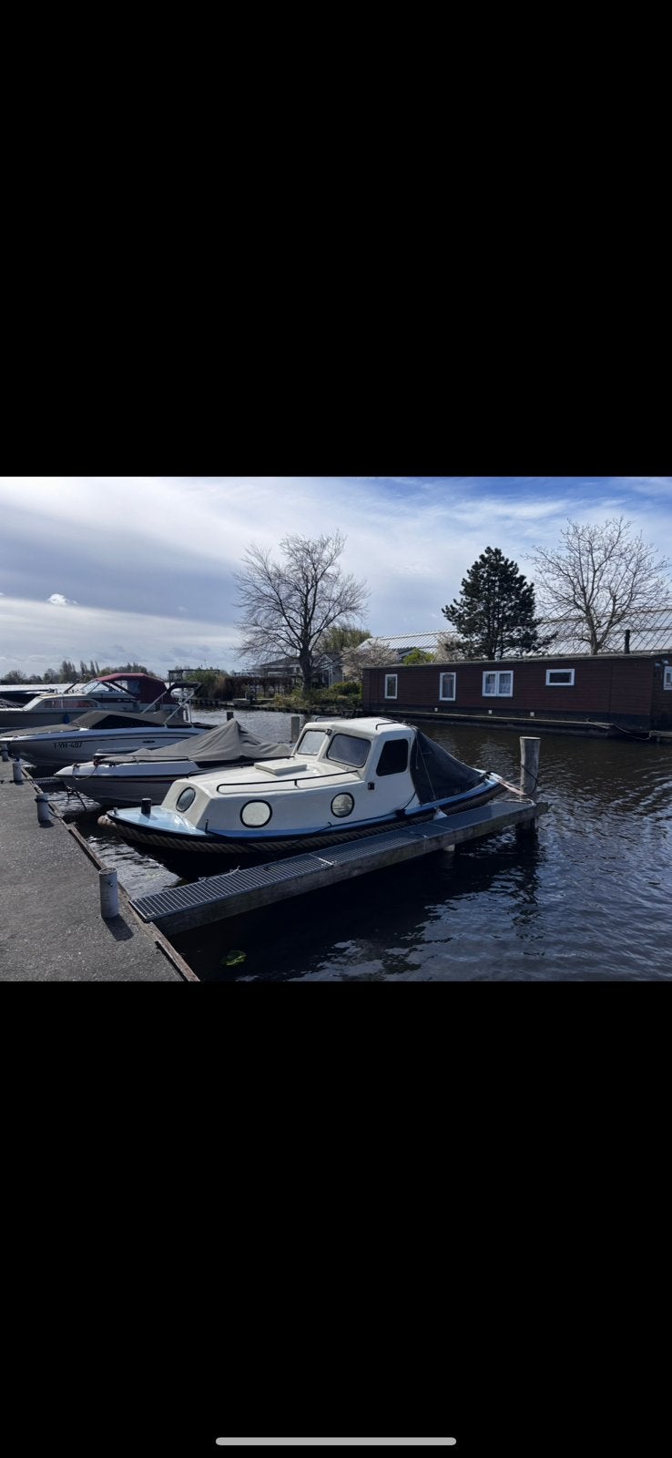 stalen vlet (kajuit boot) klaar voor het seizoen, Ophalen, Zo goed als nieuw, Staal