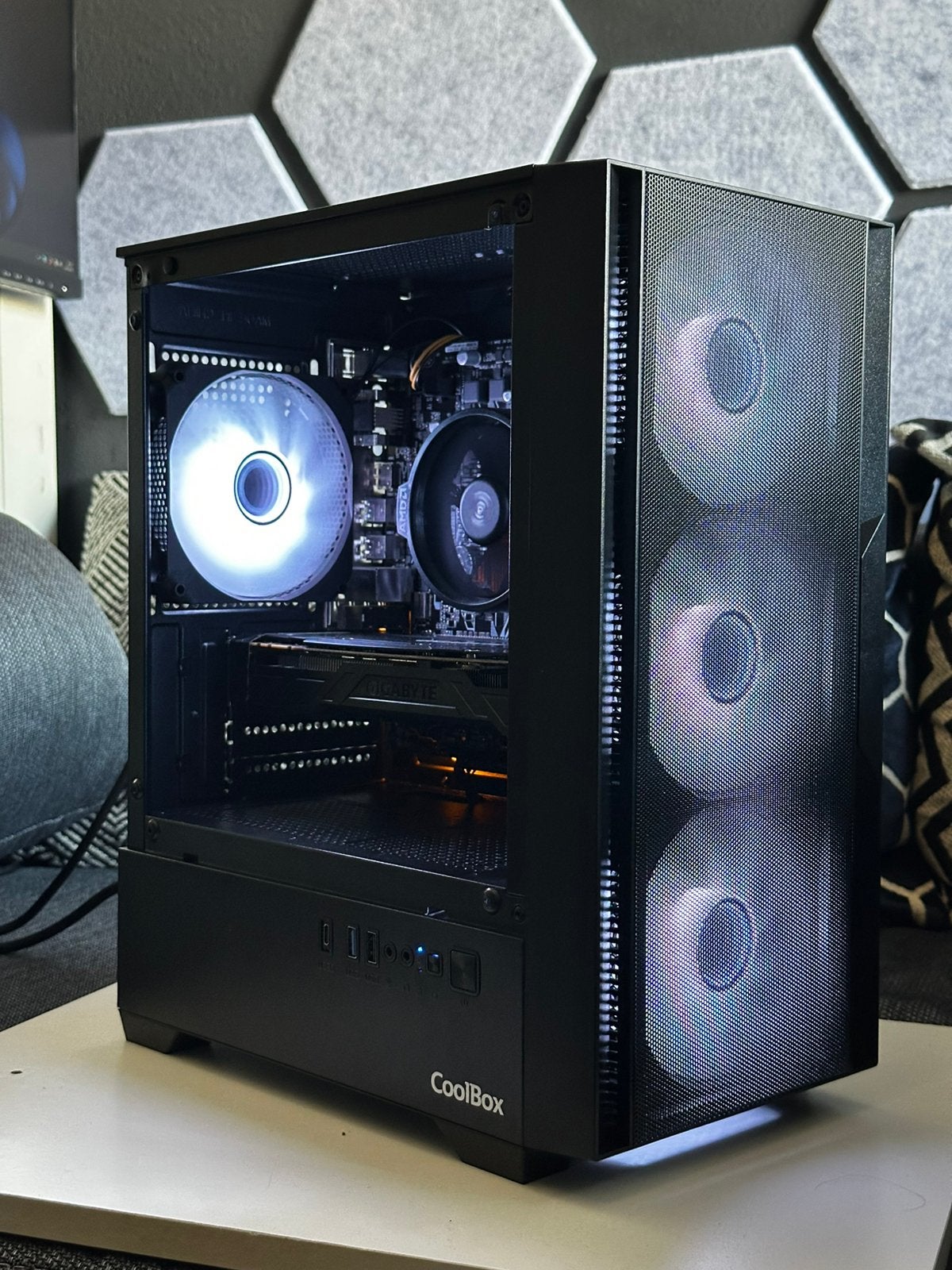 RGB Game PC | GTX 1080 | Ryzen | 16GB Ram Windows 11 | RUIL, Ophalen of Verzenden, Zo goed als nieuw, Gaming, SSD