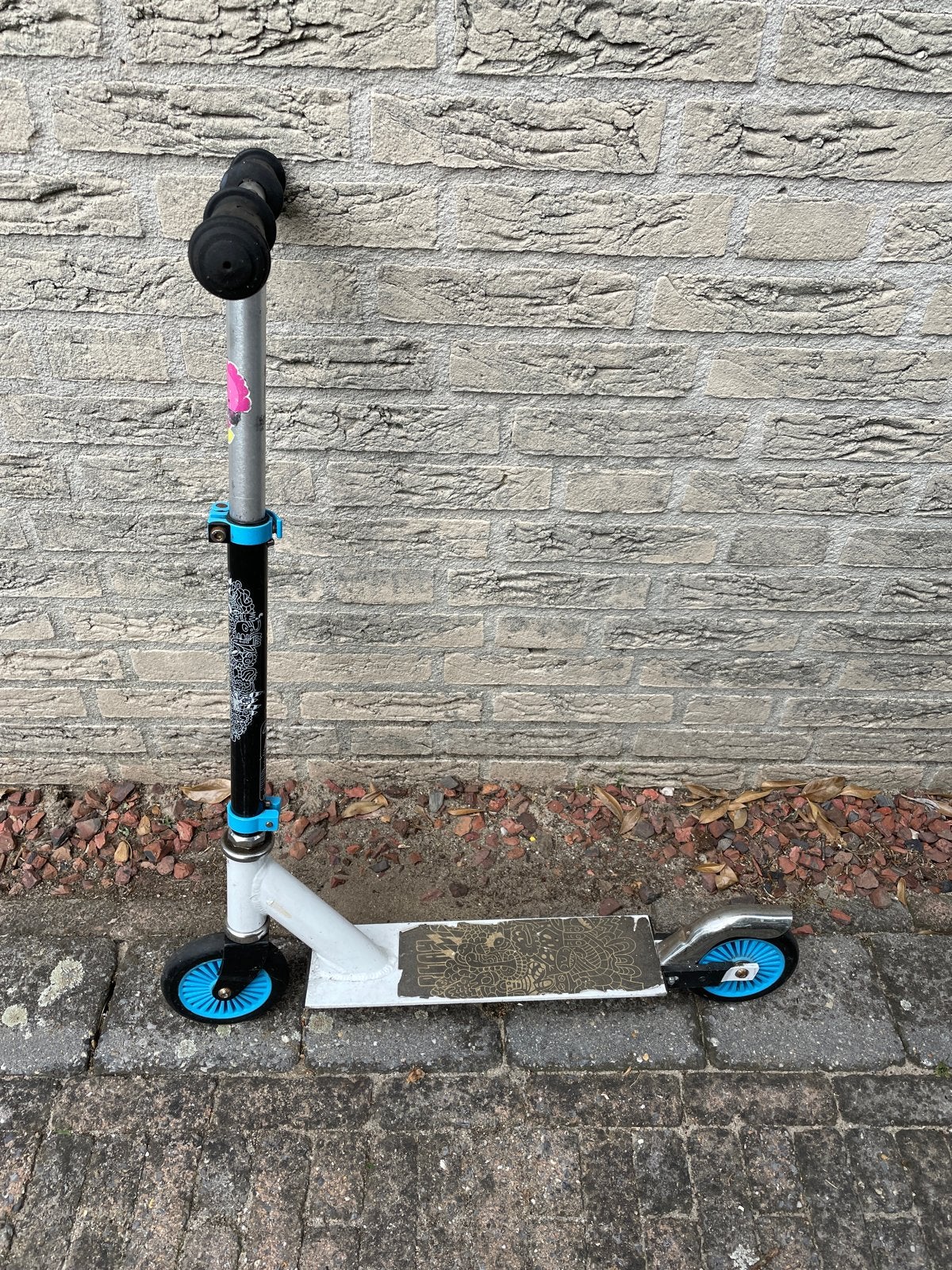 Gebruikte step met blauwe wielen, Ophalen, Gebruikt, Gewone step