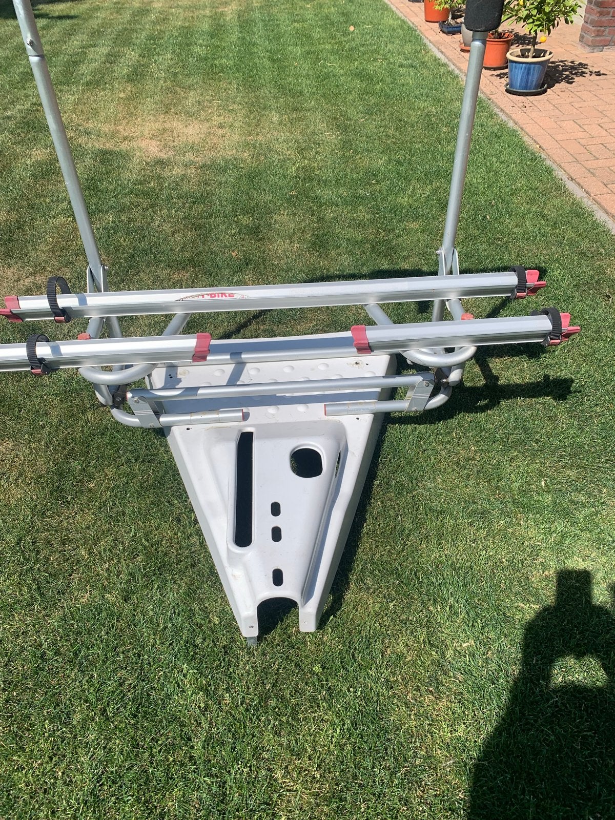 Disselafdekking en Fietsendrager voor 2 fietsen - Gebruikt, Ophalen, Gebruikt