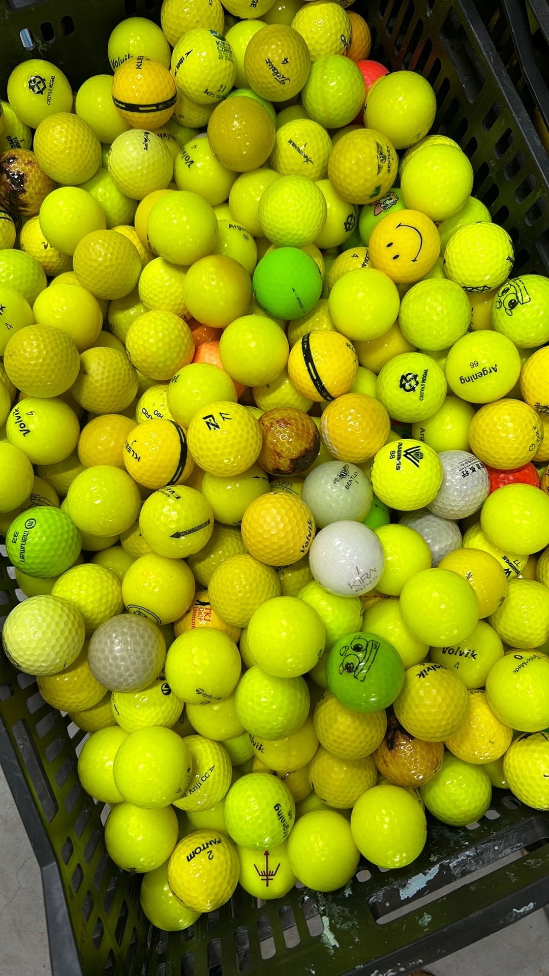 100 Stuks Gekleurde Golfballen Mix, Ophalen of Verzenden, Zo goed als nieuw, Bal(len)