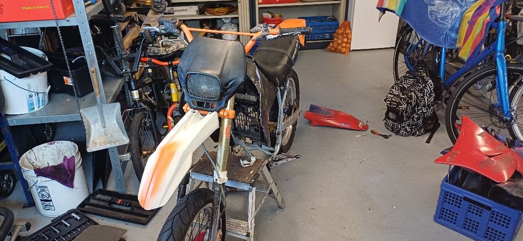 Rieju rollend frame met onderdelen., Fietsen en Brommers, Ophalen, Zo goed als nieuw, Overige typen, Rieju