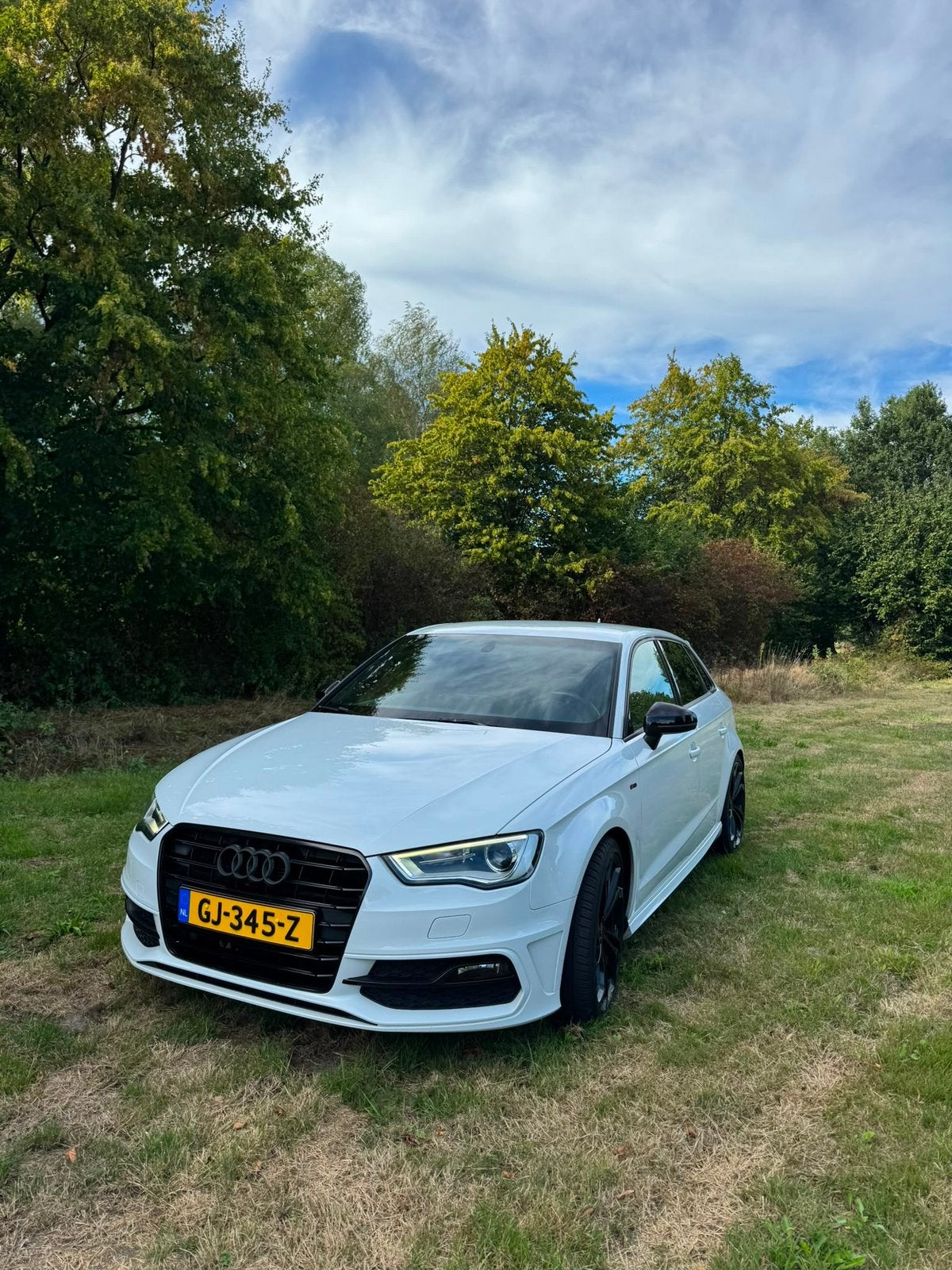 Audi 1.4 TFSI Automaat – 2015 –2x s line 148.700 km –€14.375, Auto's, Audi, 125 pk, Leder en Stof, Wit, Origineel Nederlands