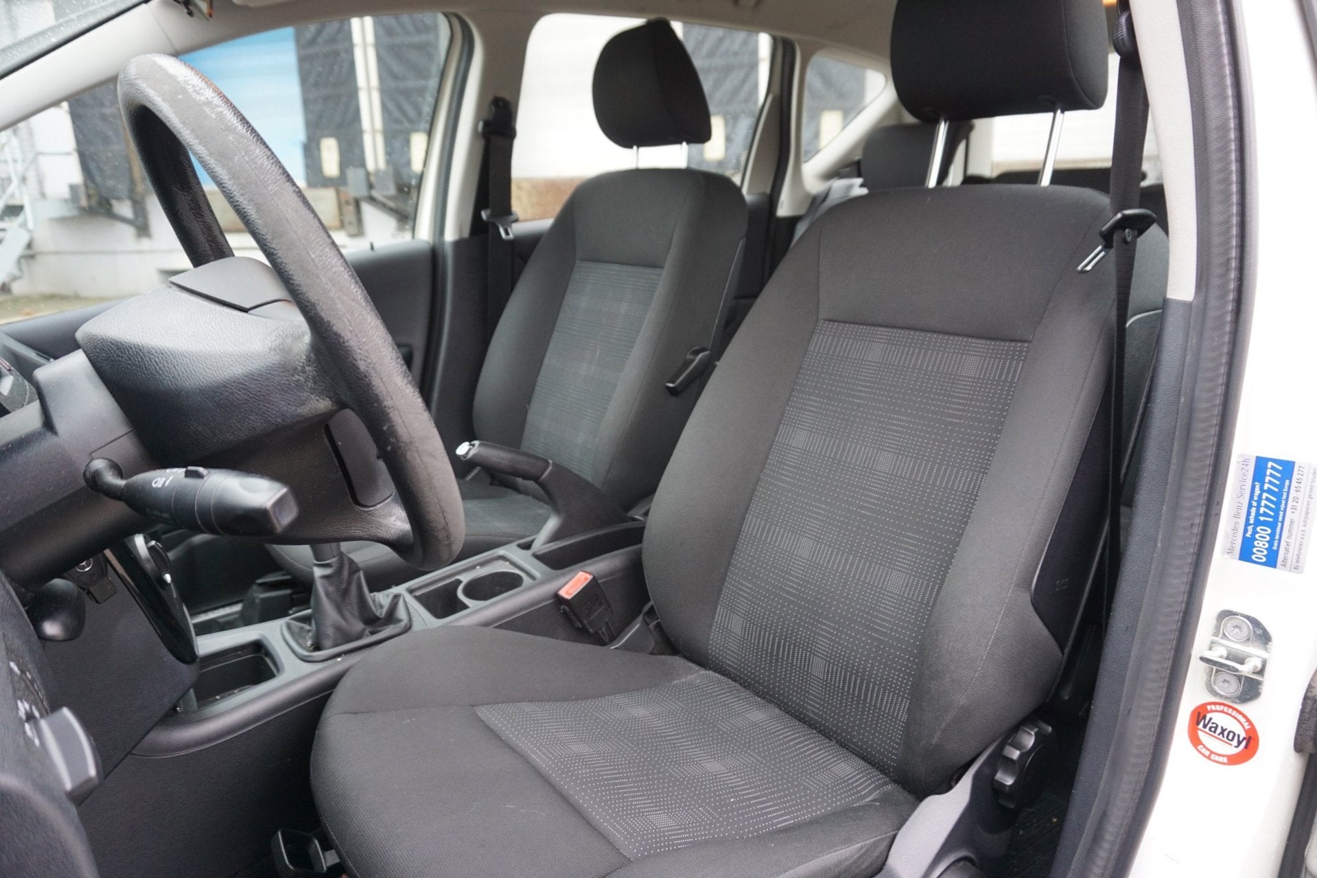 Mercedes-Benz A-klasse 160 BlueEFFICIENCY Business Class, Auto's, Voorwielaandrijving, Euro 5, Stof, Zwart