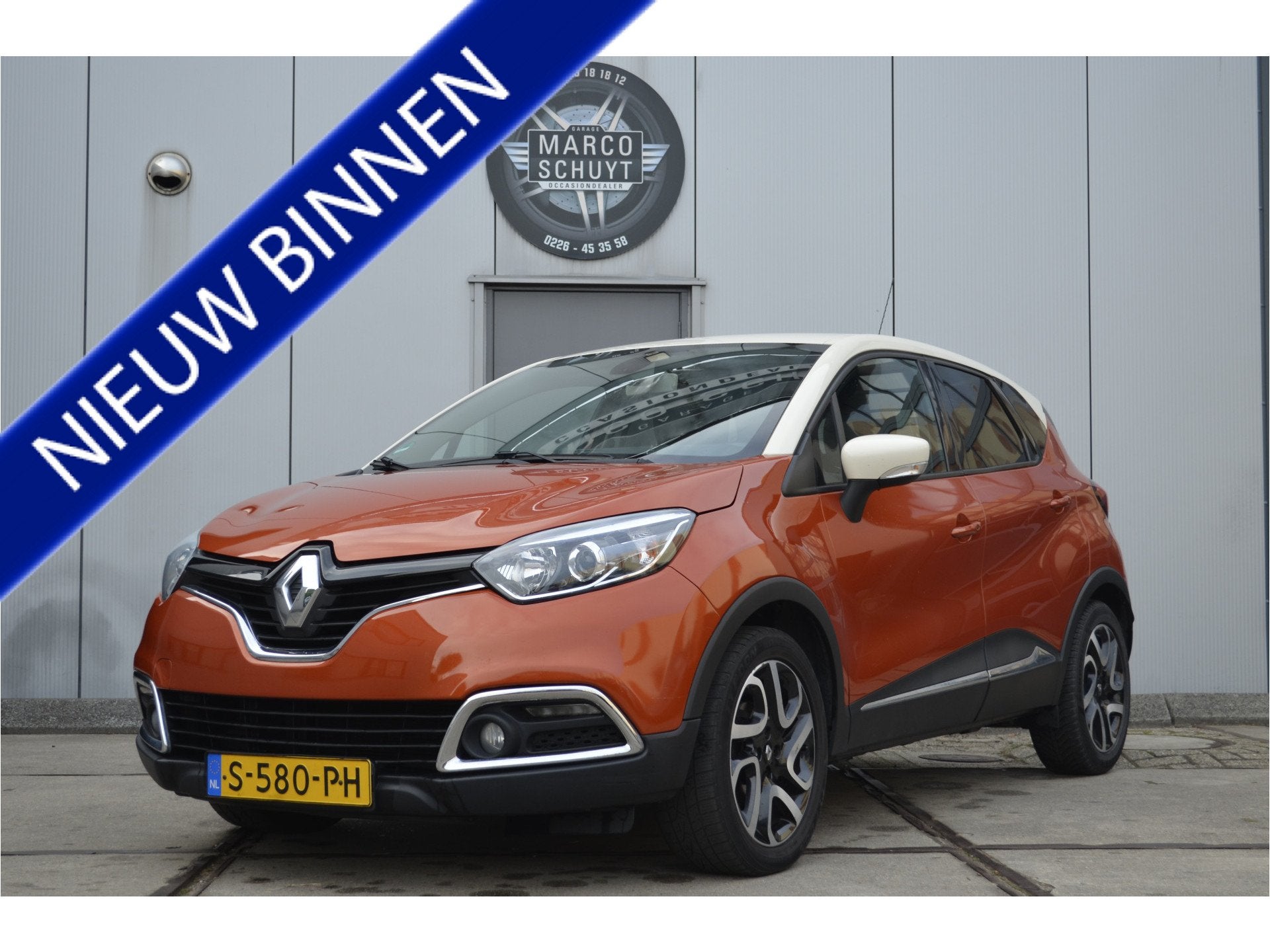 Renault Captur 0.9 TCe Helly Hansen (bj 2014), Voorwielaandrijving, Stof, Gebruikt, 1081 kg