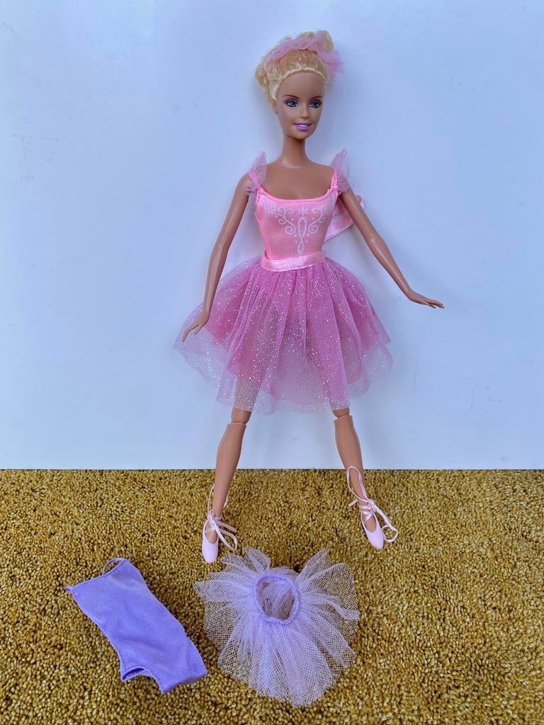 Barbie Ballet 2 Looks 2002, Kinderen en Baby's, Speelgoed | Poppen, Ophalen of Verzenden, Gebruikt, Barbie