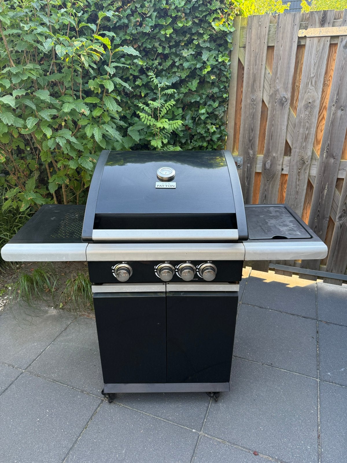 Patton gasbarbecue met 3 branders en zijbrander, Ophalen, Gebruikt