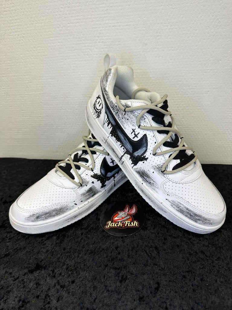 Nike Court Borough Shadow of a smile - size 44, Kleding | Heren, Overige kleuren, Nieuw, NIKE, Ophalen of Verzenden