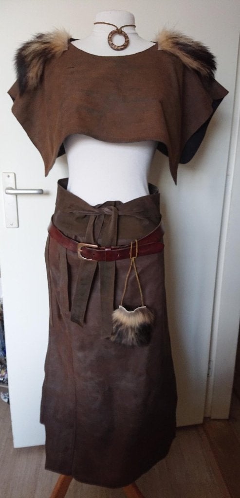 Middeleeuws/Viking Kostuum - Bruin met Bontdetails, Ophalen of Verzenden, Nieuw, Pak of Jurk