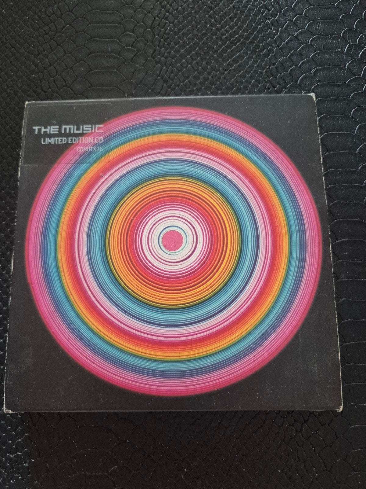 The music, Ophalen of Verzenden, Zo goed als nieuw, Poprock