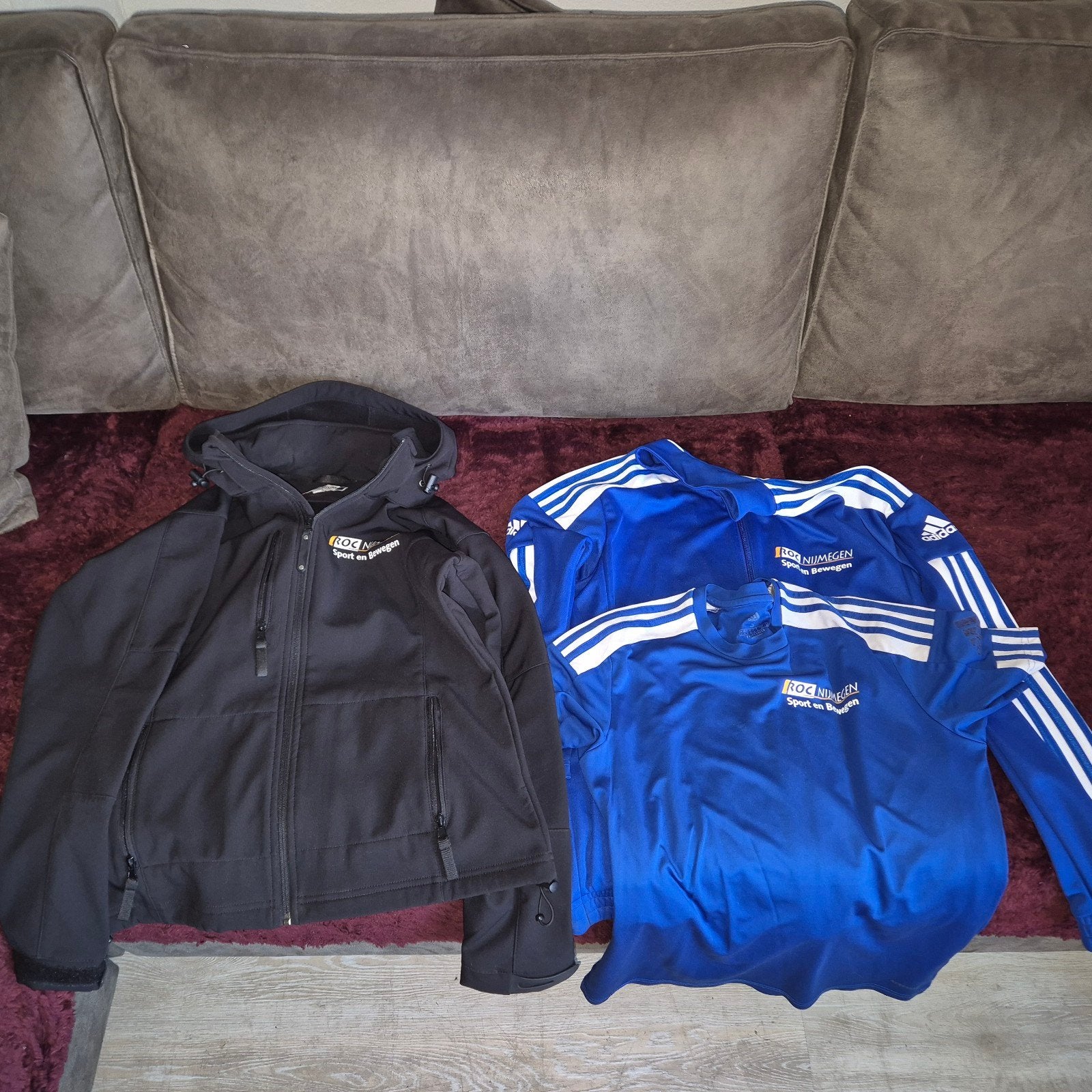 Sportkleding set ROC Nijmegen: Jack, jasje en shirt, Zwart, Ophalen of Verzenden, Zo goed als nieuw, Adidas