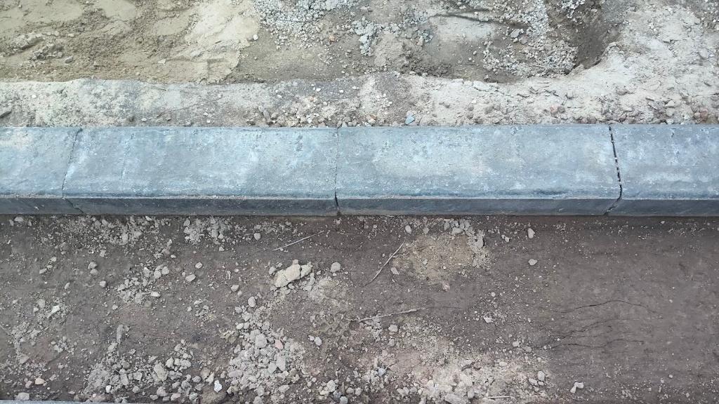 37 betonnen bielzen / stapelblokken te koop ook per stuk, Tuin en Terras, Bielzen en Borders, Gebruikt, Biels, Beton, Minder dan 25 cm