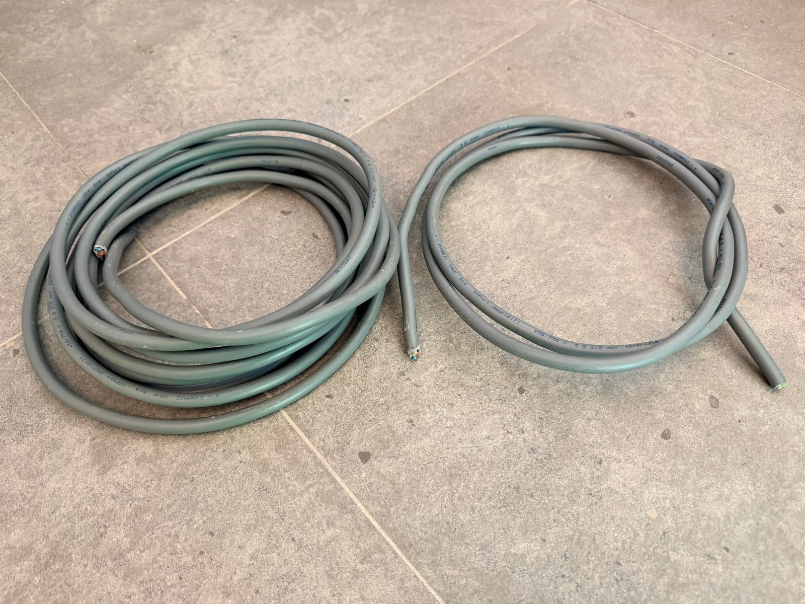 Ymvk kabel 5 x 2,5mm2 - 2 en 4 meter, Doe-het-zelf en Verbouw, Elektra en Kabels, Ophalen of Verzenden, Gebruikt, Kabel of Snoer