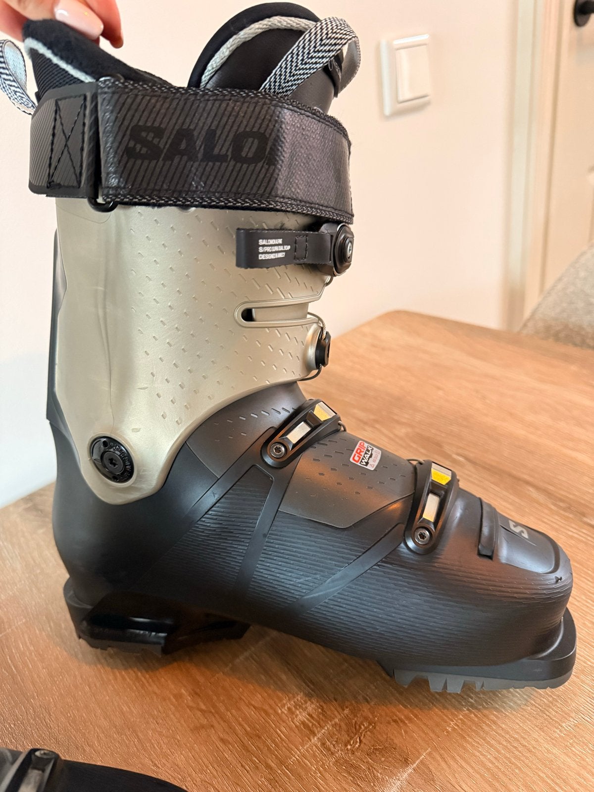 Salomon S/PRO Supra BOA 105 W skischoenen, 160 tot 180 cm, Schoenen, Zo goed als nieuw, Skiën